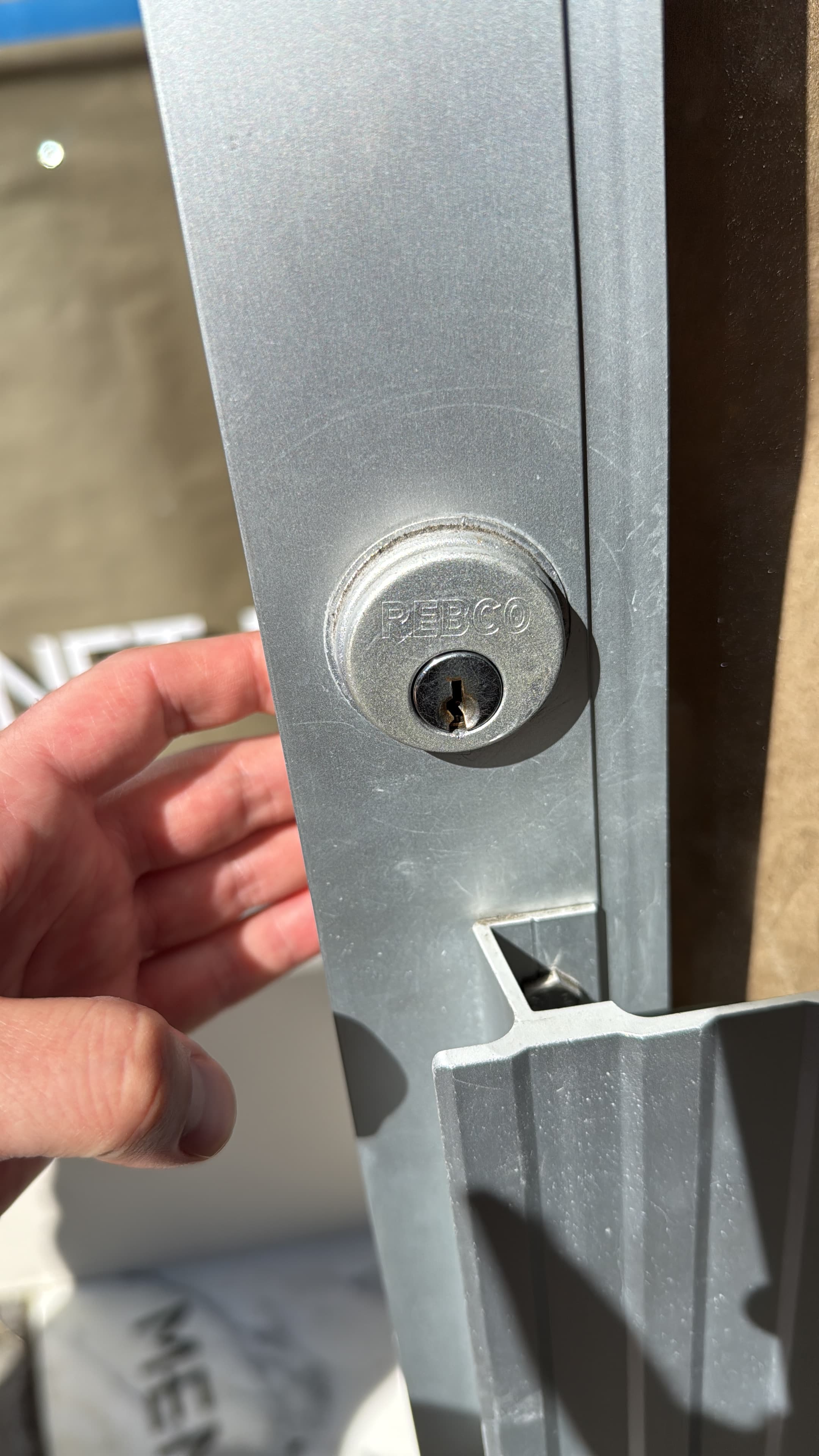 Commercial door hardware service